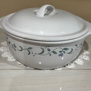 Rare Corelle Coordinates Country Cottage 2 1/2 qt Covered Casserole Dish